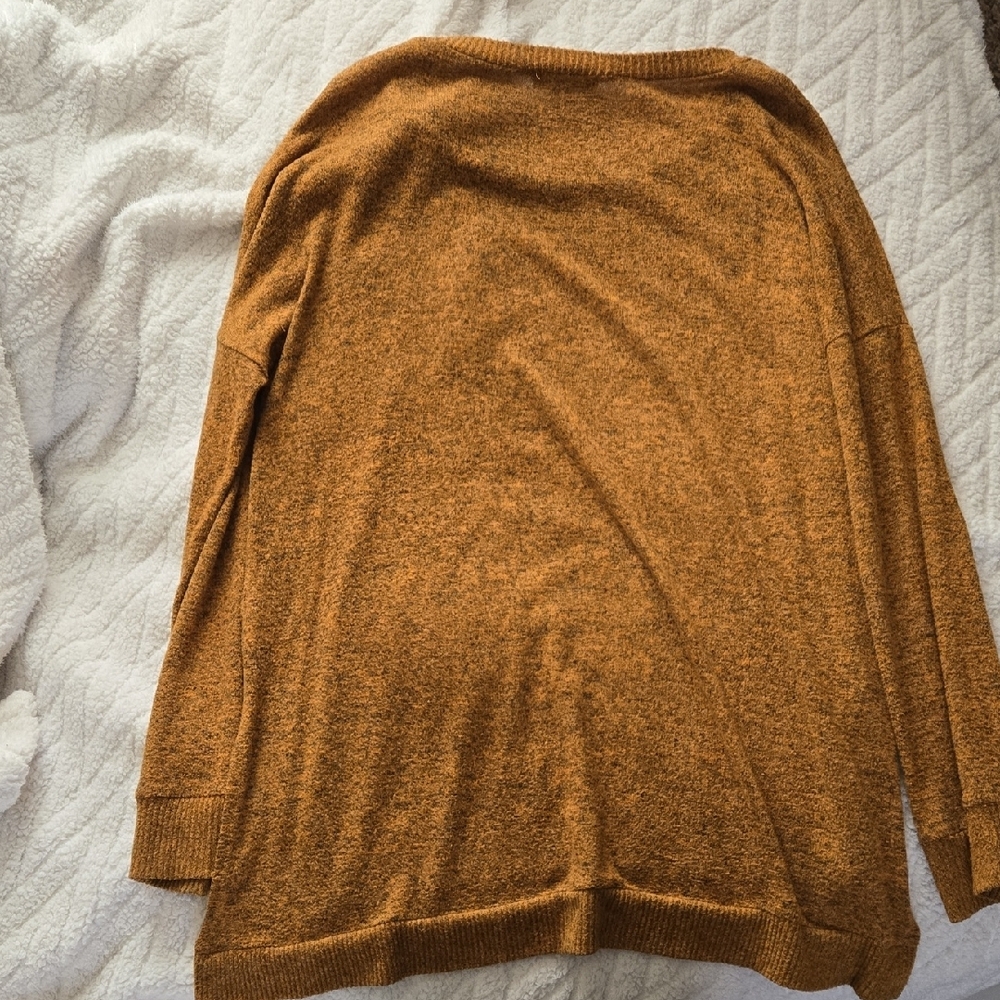 Sweater - Picture 7 of 7